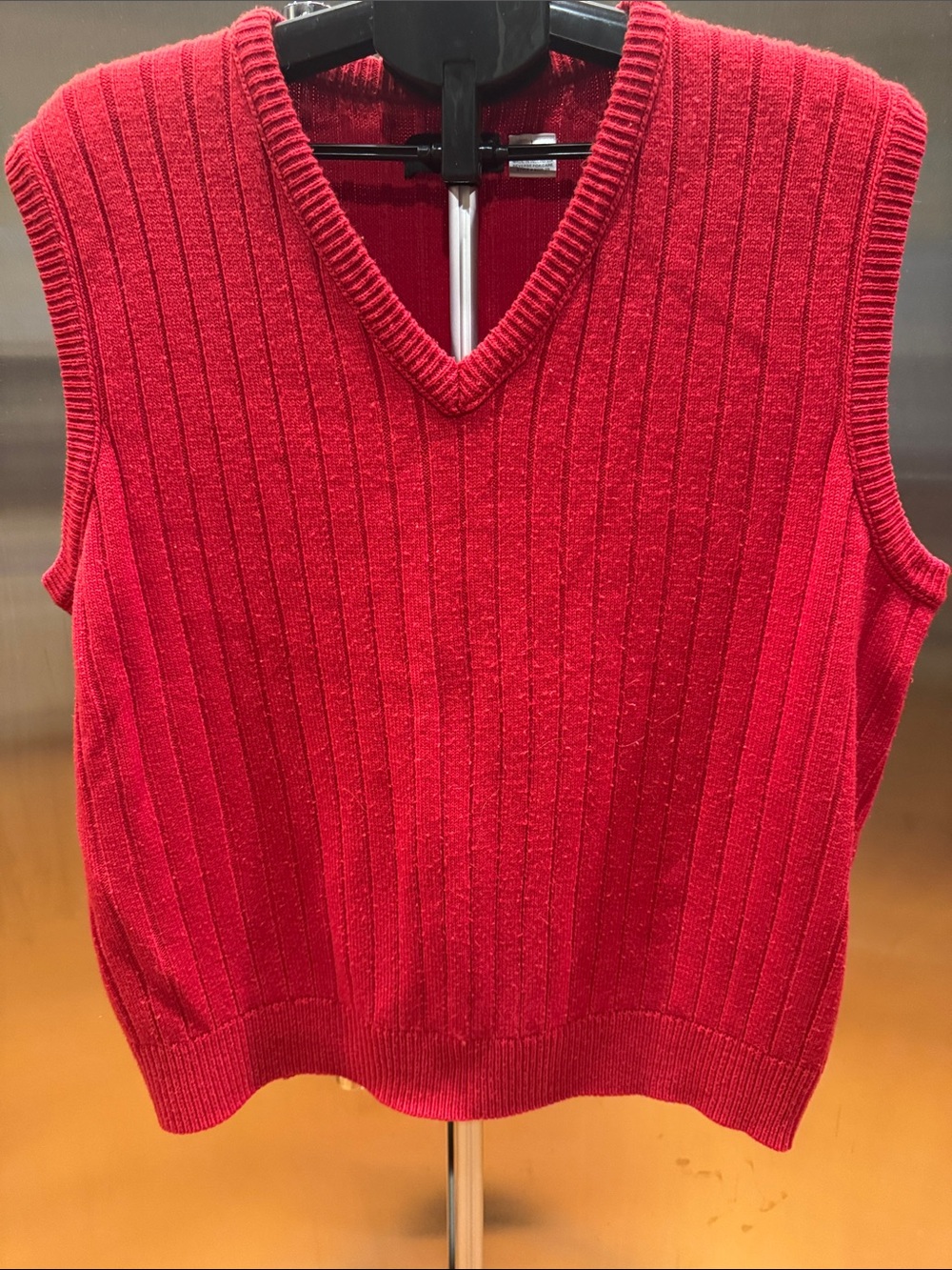 Men's Red V-Neck Ribbed Sweater Vest - Picture 1 of 6
